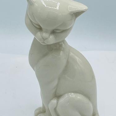 Vintage Ivory  Ceramic Siamese Cat Figurine by Enesco-6