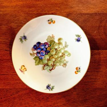 Vintage Schumann Arzberg Bavaria China Fruits 7 1/2” Plate Grapes 