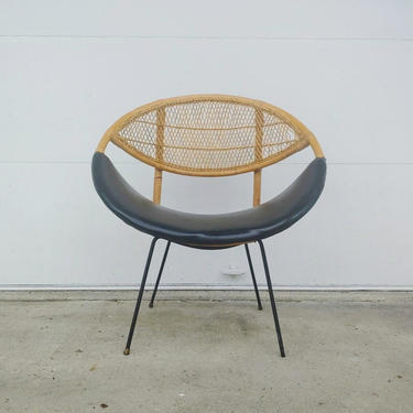 Vintage Modern Salterini Clam Shell Style Wicker Hoop Chair 