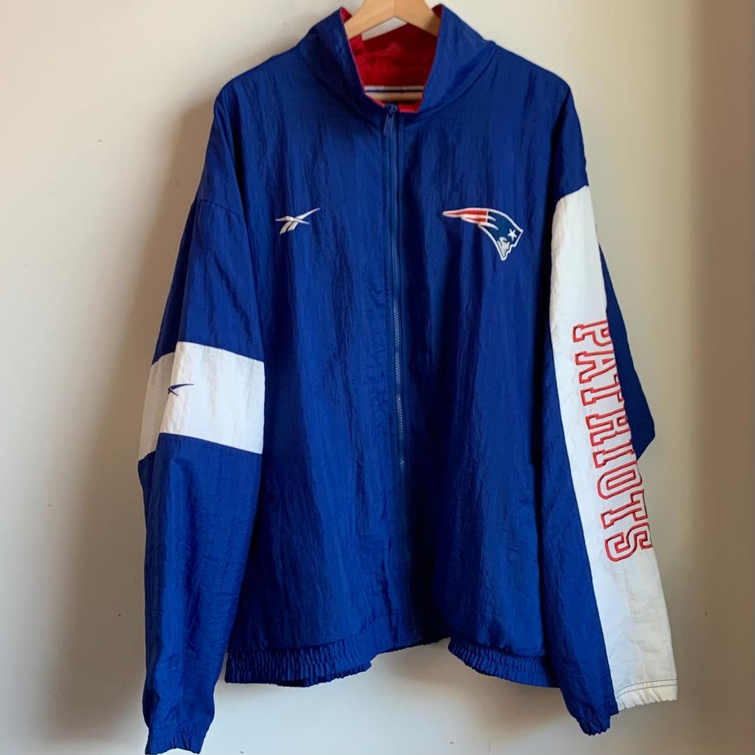 New England Patriots Pro Line Apex One (XL) – Retro Windbreakers