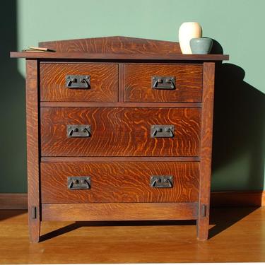 Small Dresser 