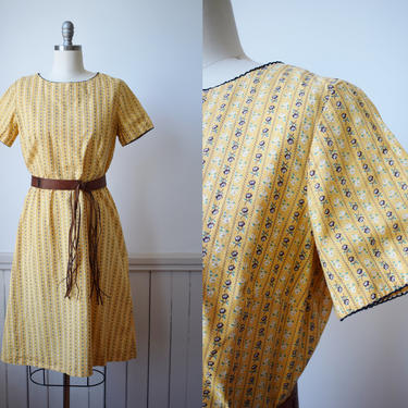 60s Yellow Ditsy  Rose Cotton Day Dress | Vintage 1960s Dress | S/M 