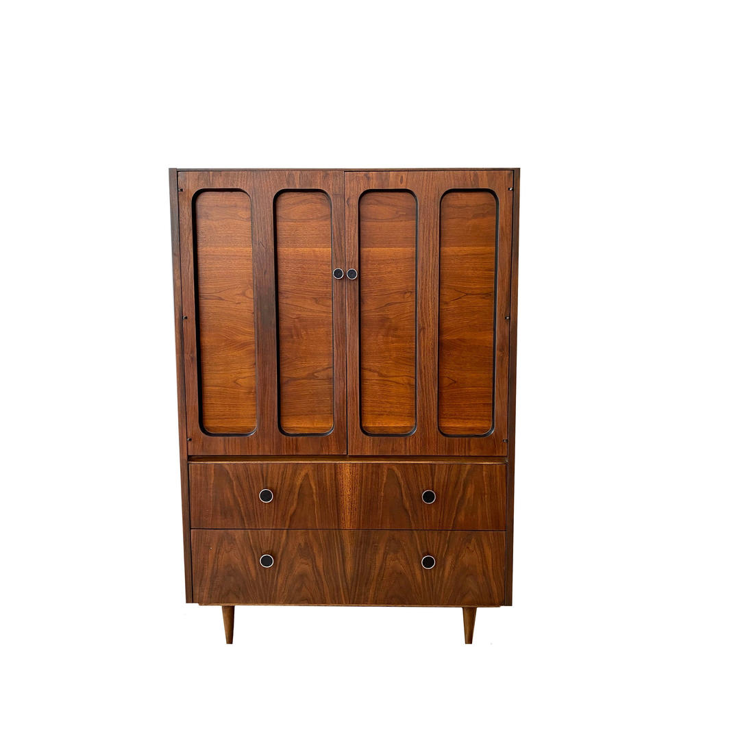 Vintage MCM Armoire Mint Home Chicago, IL