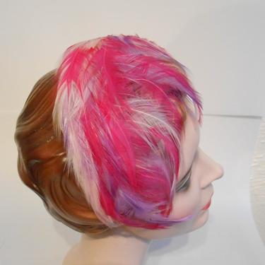 Bournemouth Rock Sweets - Vintage 1950s Rainbow of Pinks Feather Bandeau Fascinator Half Hat 