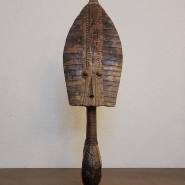 Antique African Mahongwe Osseyba Reliquary Guardian Figure, Kota Peoples, Gabon / Congo, Carved Wood Hammered Copper Brass Metalwork 