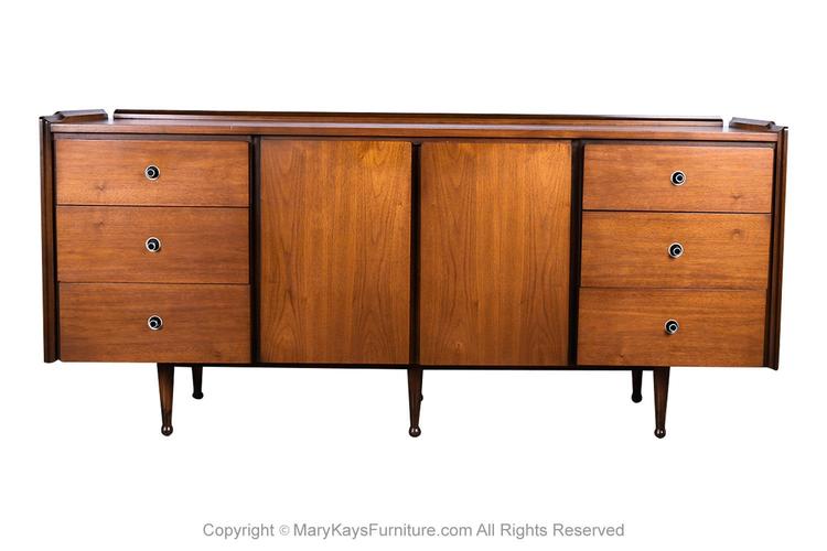 Mid Century Mainline Hooker Dresser 