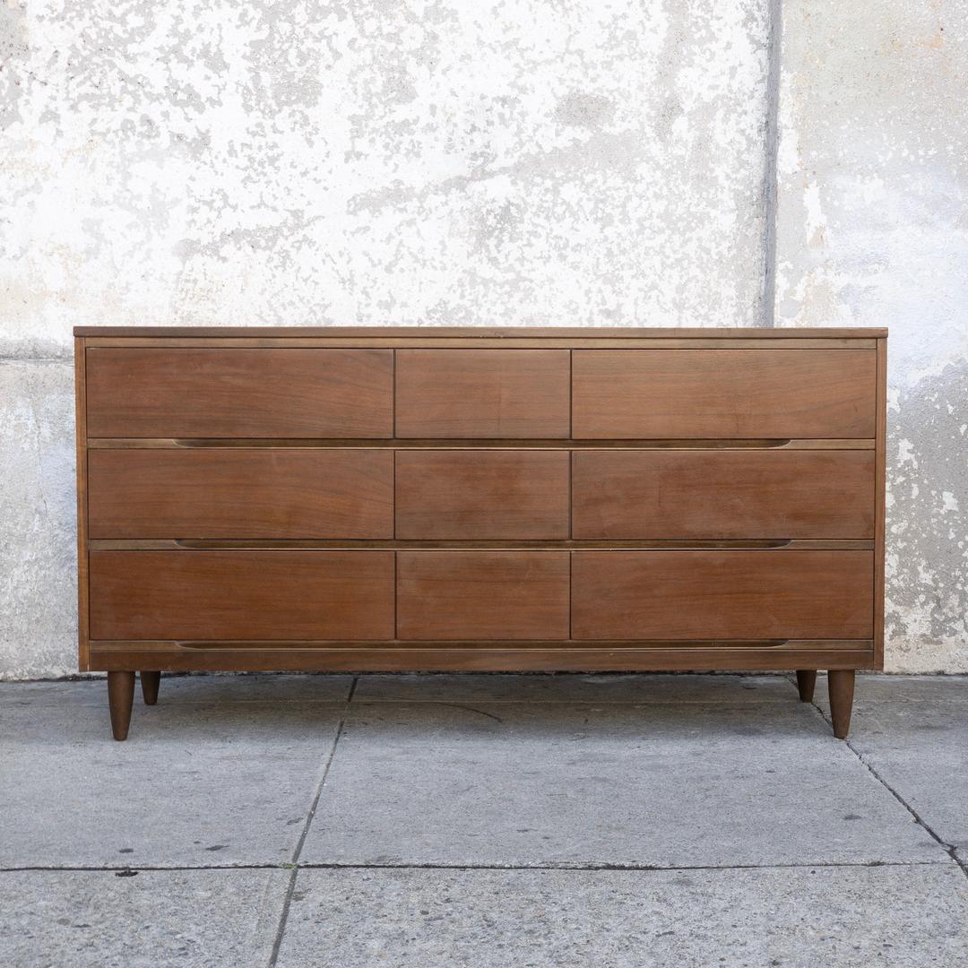 LA Period Furniture Walnut 9Drawer Dresser Sunbeam Vintage