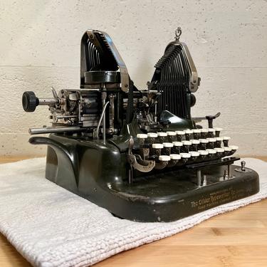 1911 Oliver No 5 Typewriter, Professionally Restored &amp; Serviced.  Pickup or Local Delivery; NO SHIPPING 