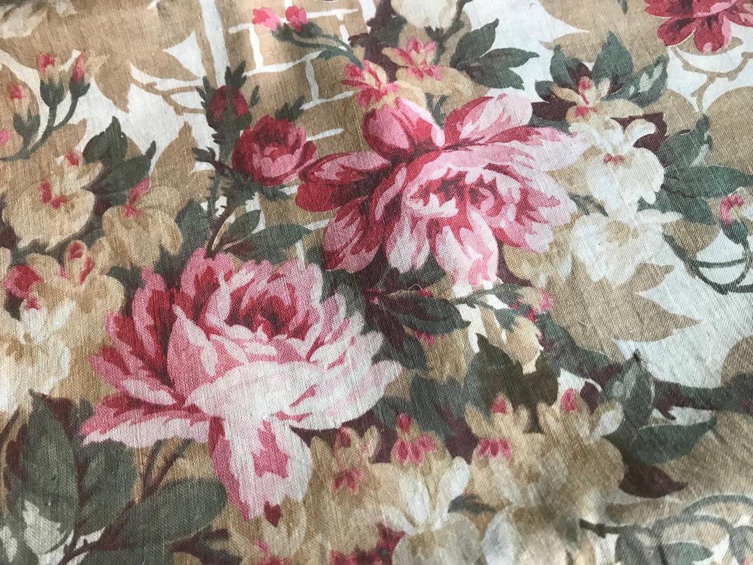 On sale Gorgeous Antique Paris Roses Design Ro on Pink Cotton Fabric 5 yards