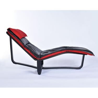 Westnofa Norwegian Black Leather and Red Wool Reversible Chaise Lounge 