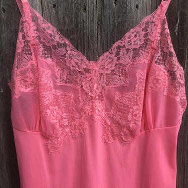 Vintage 60s Coral Pink Lacy Slip/Dress Kayser sz 36 