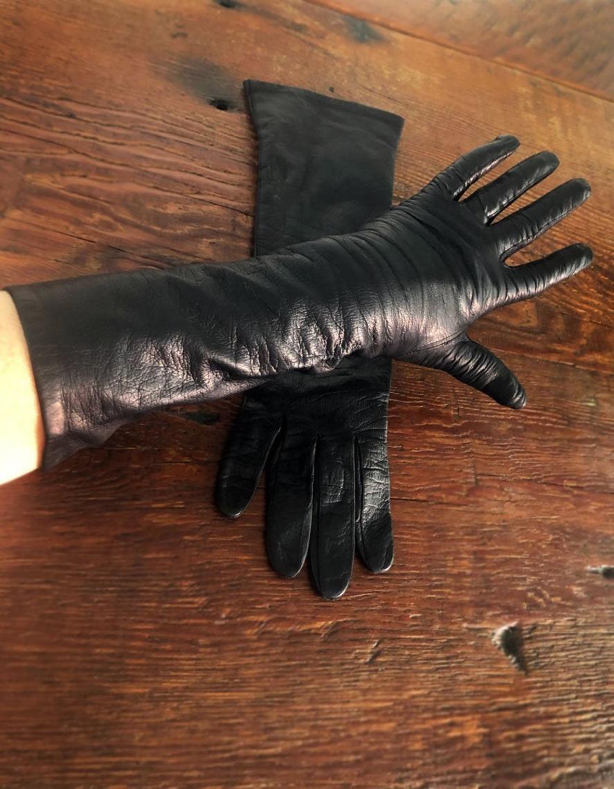 Black Leather Cut Work Lace & Cord Work Gloves Unworn France 7 1960s – Palm  Beach Vintage