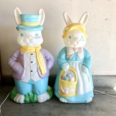 Blow top mold Easter bunny pair