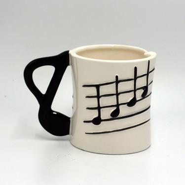 vintage musical note ceramic coffee mug/five and dime inc/1985/made in japan 