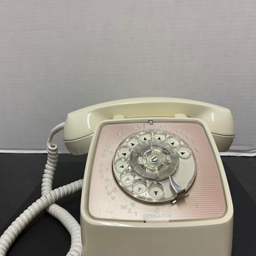 Vintage 70s Rotary Phone I'm working condition. 