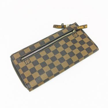 Checkered Louis Vuitton Wallet (Knockoff) 