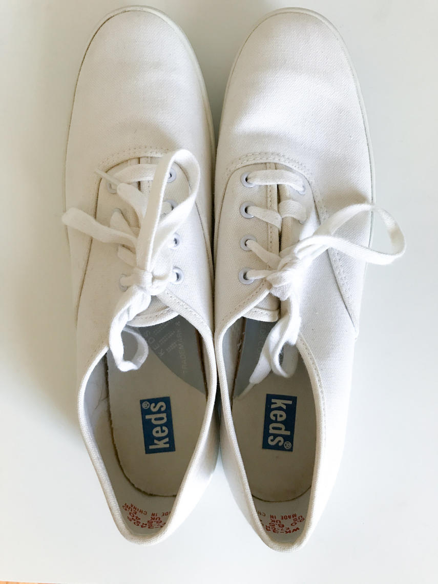 90s Classic White Canvas Sneakers by Keds | Size 9 | Mute