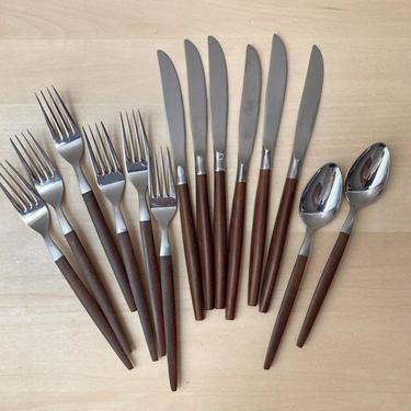 ekco eterna NOS midcentury stainless flatware knives forks spoons 