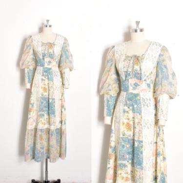 Vintage 1970s Dress / 70s Patchwork Print Floral Prairie Dress / Blue White ( small S ) 