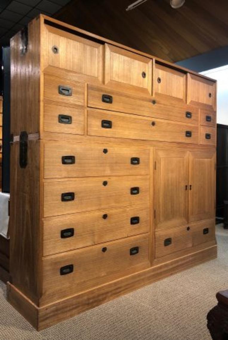 Very Nice Antique Japanese Ken Tansu Clothing Chest Kuraya Japanese