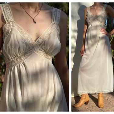 1960s Nightgown / Chiffon White Lace Nightgown / Nightie /  Wedding Night / Mad Men Betty Draper / Bridal Gown / Bridal Party 