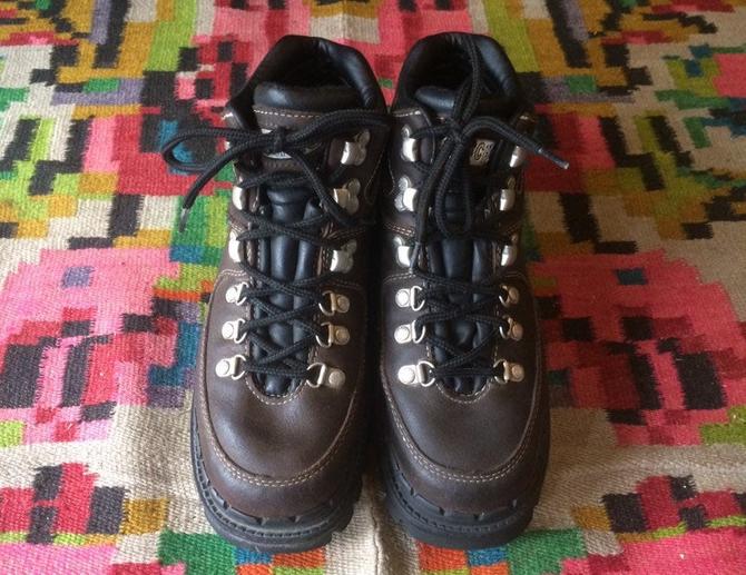 1990s Vintage Skechers Jammers Platform Hiking Boots - Brown Women&#39;s 7.5 by HighEnergyVintage from High Energy Vintage of Union Square - Somerville, MA | ATTIC