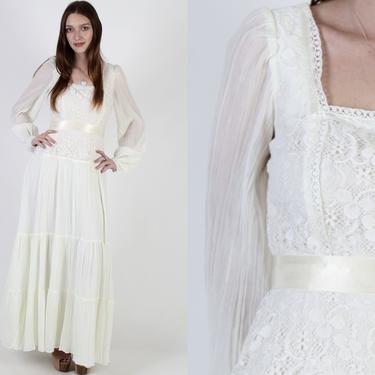 Gunne Sax Wedding Dress / 70s Bohemian Bridal Dress / Vintage Ivory Classic Bohemian Dress / 1970s Prairie Tiered Cream Maxi Dress Size 11 