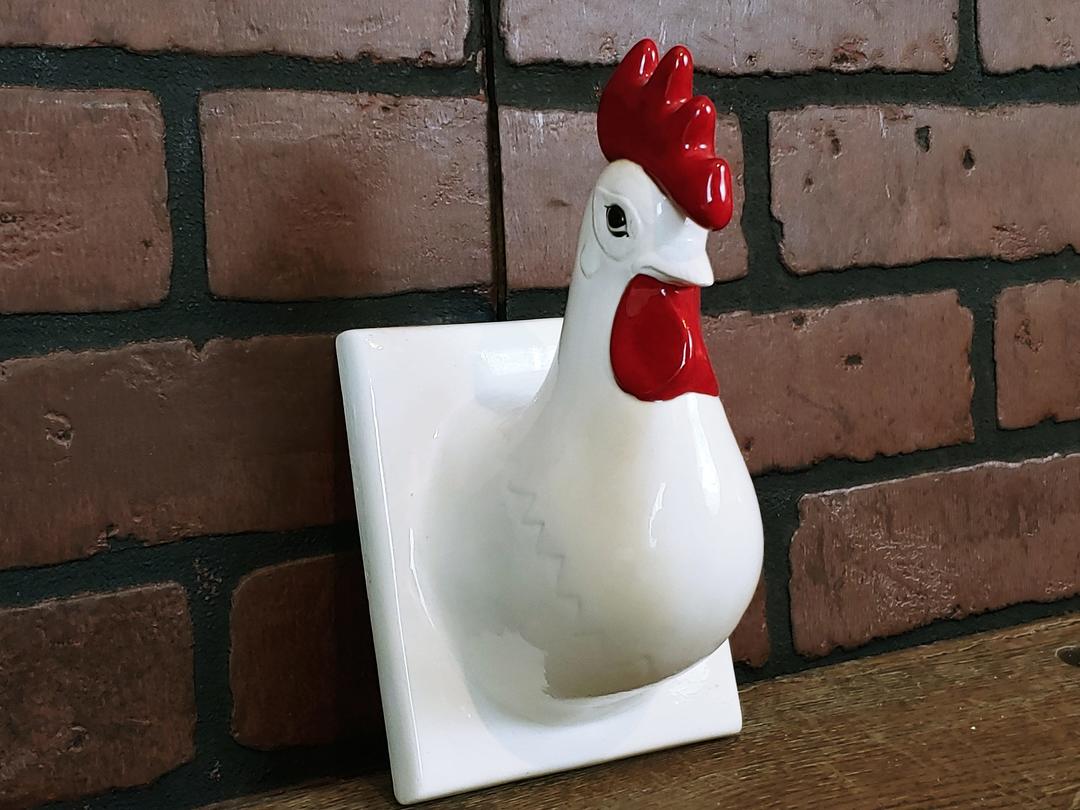 White Ceramic Rooster Hen Wall Mount Hook Apron Holder