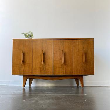 Mid Century Modern Credenza by Young. 