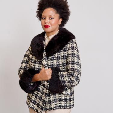 Size M/L, 1960s Fur Trimmed BW Plaid Winter Jacket 