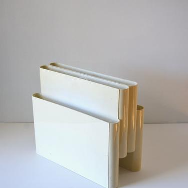 Vintage Magazine Rack 4676 with 4 pockets, designed by Giotto Stoppino for Kartell, 1972 