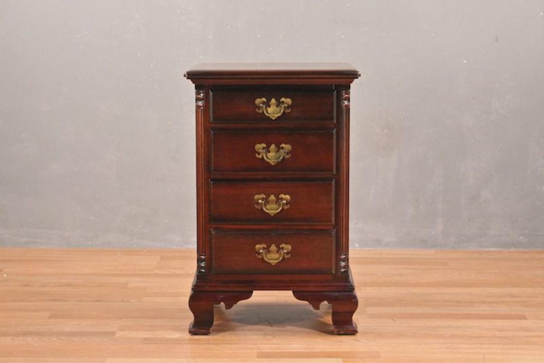 Kling Mahogany 4Drawer Nightstand Furnish Green Midtown Manhattan