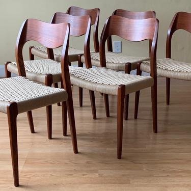 Set of 8 Moller Model #71 Dining Side Chairs, in Teak and new Danish Paper Cord 