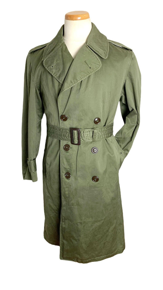 Vintage 1950s/1960s US Army OG-107 Trench Coat ~ Small Short