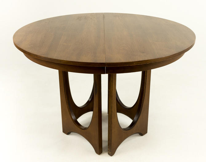 Broyhill Brasilia Round Dining Table From Modern Hill Of Countryside 