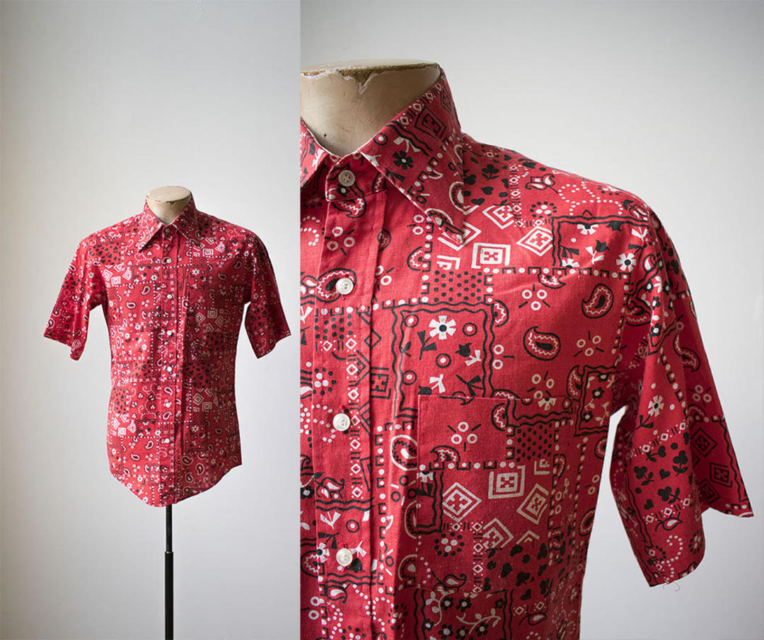 Tikal Short Sleeve Bandana Print Shirt RUBY RED