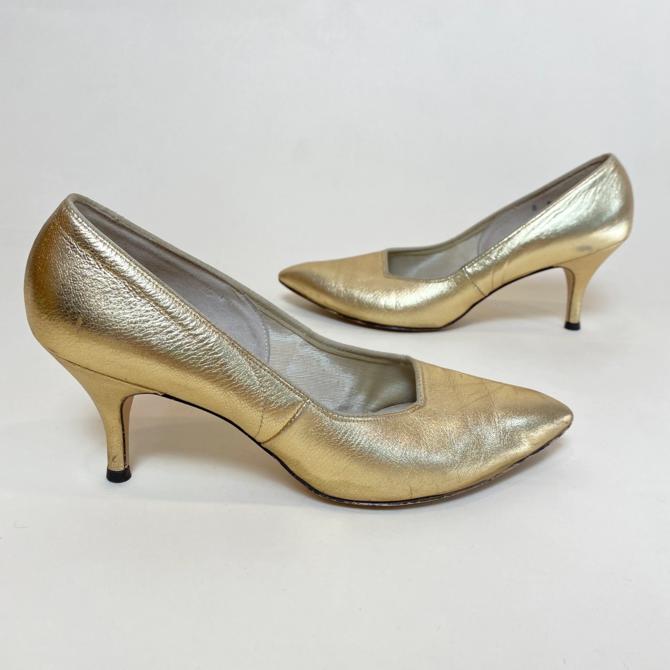 Antique gold hot sale shoes heels