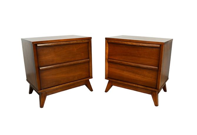 Walnut Nightstands Mid Century Modern Pair Of Nightstands Unagusta