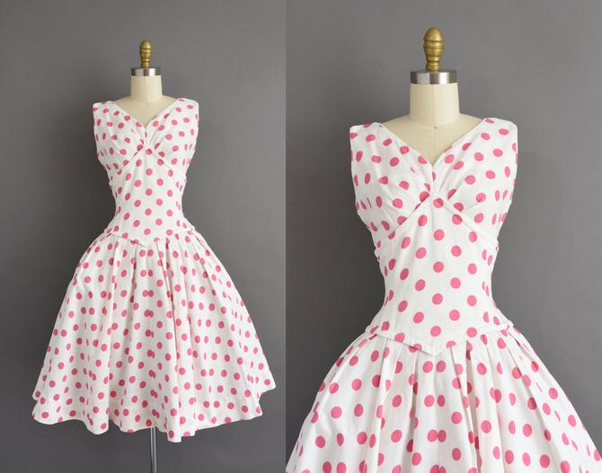 White dress 2025 pink polka dots