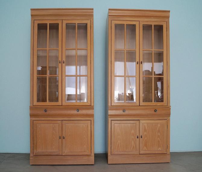 Beautiful High End Vintage Hollywood Regency Tall Display Cabinets