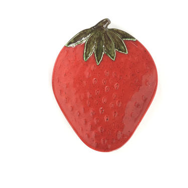 Vintage Strawberry Serving Dish/ Plate/ Speckled/ Pottery/ 1970s/ Wall Decor/ FREE SHIPPING 