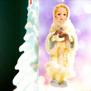 VINTAGE: 2002 - Hallmark Keepsake "Gentle Angel" Ornament in Box - Memories of Christmas - SKU 28-B-00033768 
