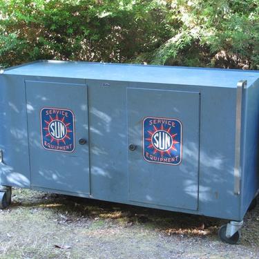 Sun Service Equipment Metal Cabinet Blue Industrial Metal Vintage Storage Unit Blue Rolling with Castors Garage Decor Man Cave Bar Counter 