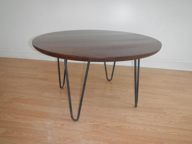 Mid Century Modern Danish Modern Round Coffee Table With Hairpin