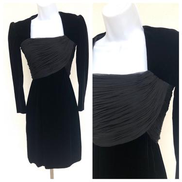 Vintage VTG 1980s 80s Designer Black Velvet Oscar de la Renta Cocktail Dress 