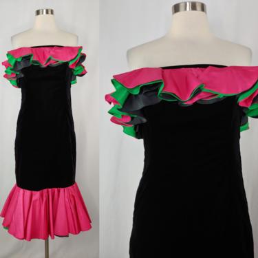 Vintage 80s XXS Black Velvet Strapless Ruffle Cha-cha Dress - Eighties XXS Trumpet Skirt Party Dress 