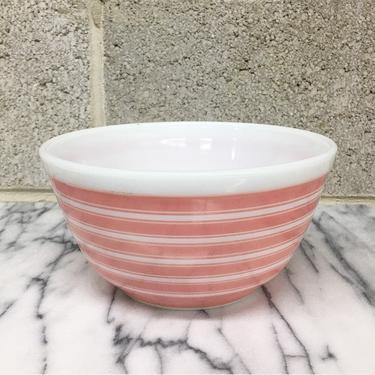 Vintage Pyrex deals pink stripe 402 bowl