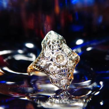 Vintage Art Deco 18K White Gold Filigree Diamond Ring, 9 OEC Diamonds, Dazzling .25 CT Center Stone, 750 White Gold Ring, Size 7 1/2 US 