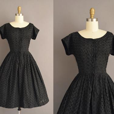 vintage 1950s dress | Adorable Black Eyelet Cotton Short Sleeve Full Skit Dress | Small | 50s vintage dress 