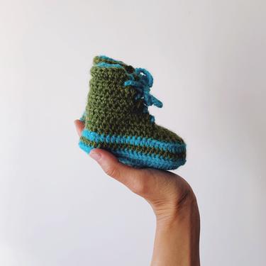Little Minnows Baby Booties // Evergreen &amp; Teal // Crochet Baby Sneaker Shoes 